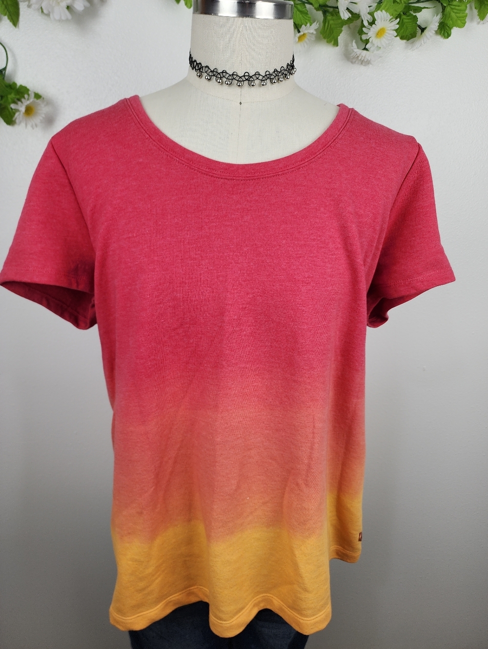 Livi Pink to Yellow Ombre Short Sleeve Tee Cut Out Back Sz 18 20